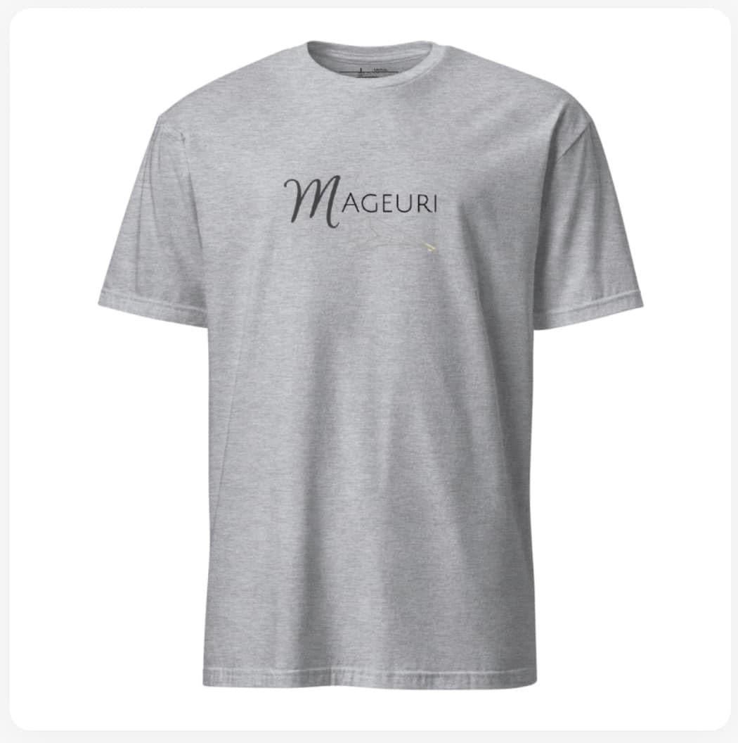 Mageuri light t-shirt 235